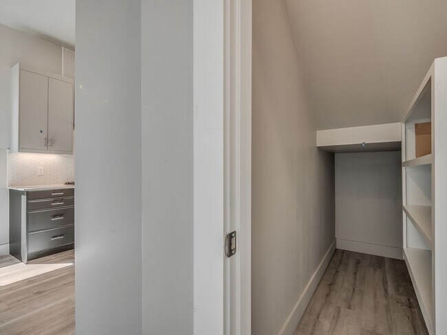 Building Photo - Beautiful New Construction Home in Edmond/...