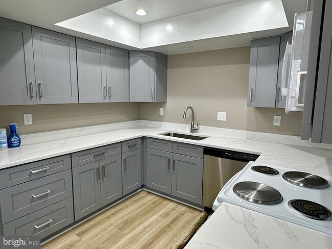 Building Photo - 310 Fleece Flower Dr