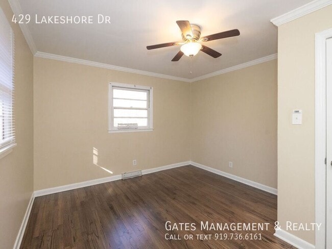 Building Photo - 429 Lakeshore Dr