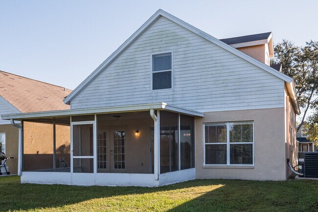 Building Photo - 2435 Sagemont Dr