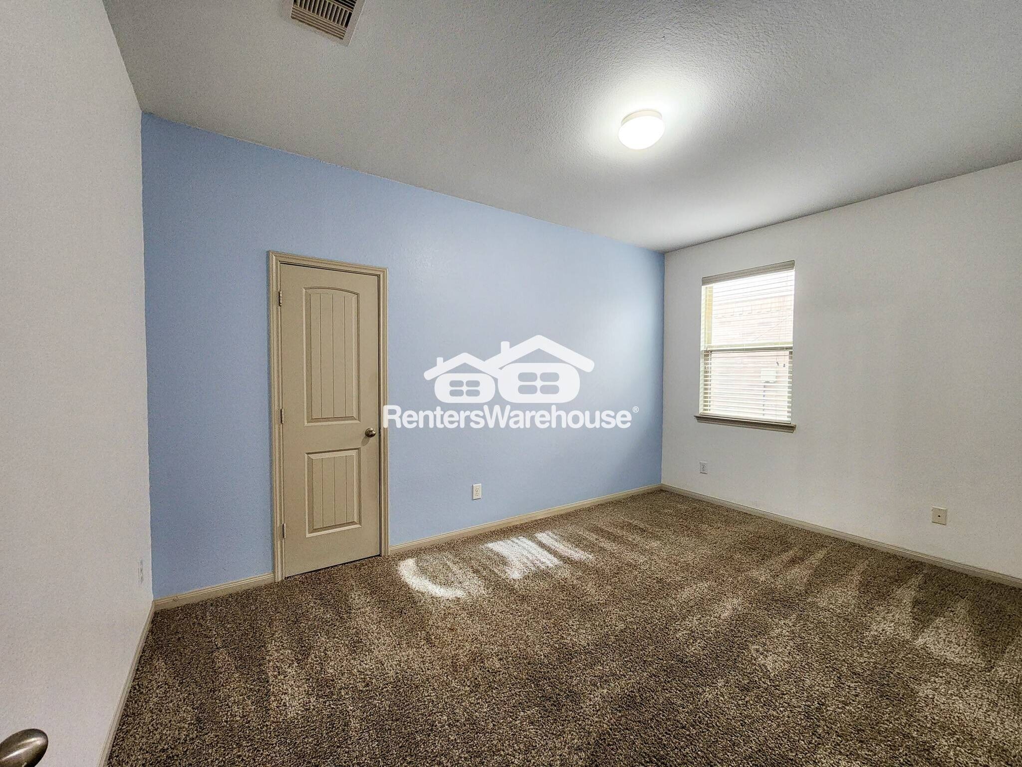 Building Photo - 4515 Greenleaf Dr