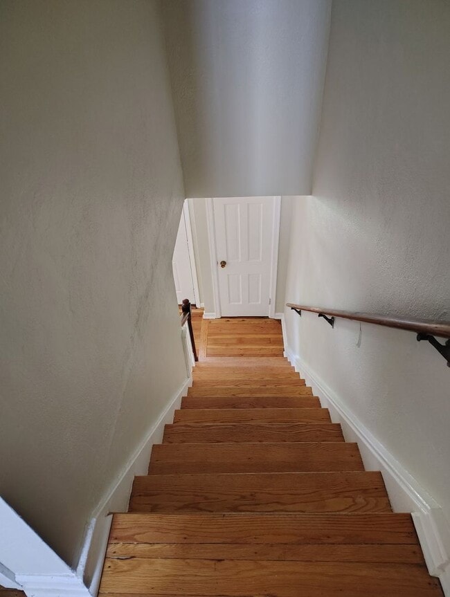 Building Photo - 2 Bed, 1 Bath Home for Rent