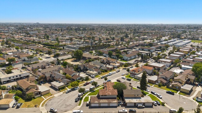Building Photo - 8651 Gloria Ave