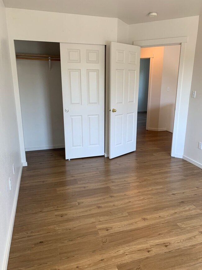 Building Photo - 2907 Duplex