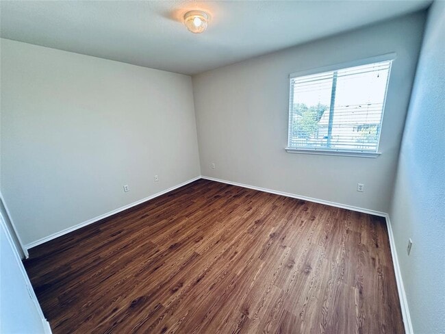 Building Photo - 408 Yucca House Dr