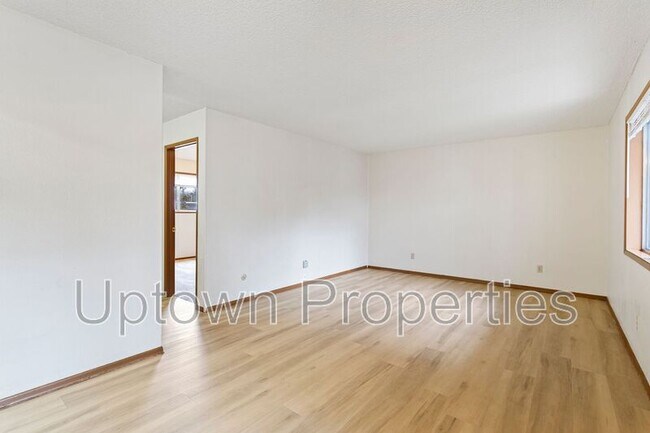 Building Photo - 8049 NE Flanders St