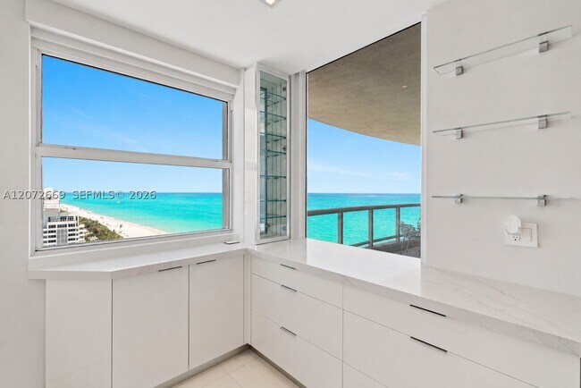 Building Photo - 4201 Collins Ave