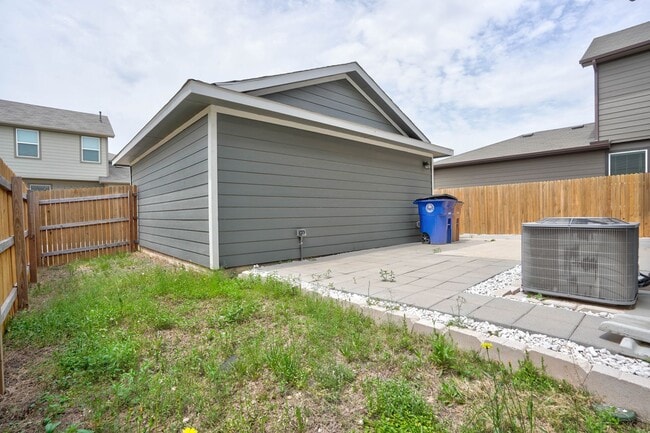 Building Photo - 10602 Tildon Ave