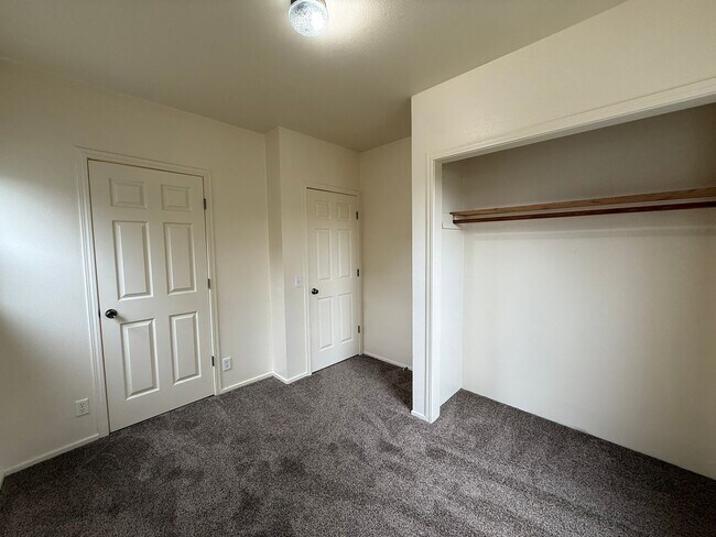 Building Photo - Updated Farm House