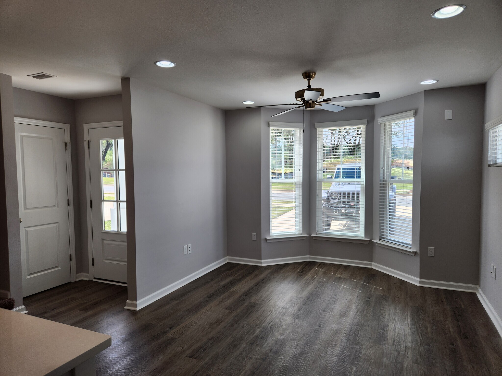 Building Photo - 3607 Meadow Vista Ln