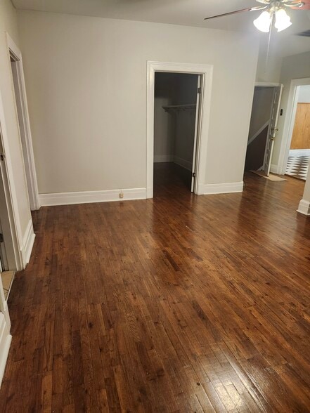 Building Photo - 4387 Westminster Pl