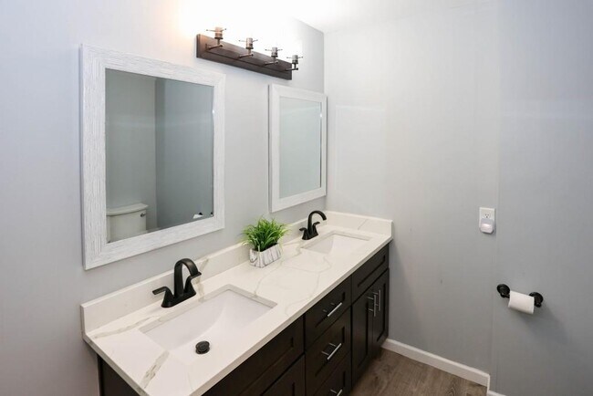 Building Photo - 6157 Orville Dr