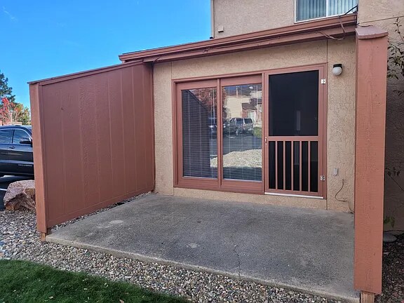 Building Photo - 1247 Holland Park Blvd