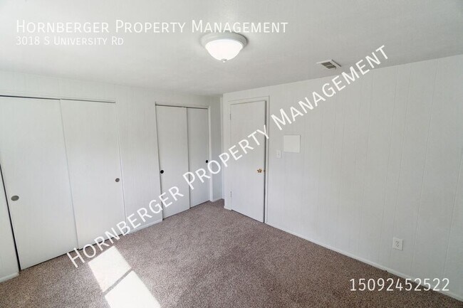 Building Photo - 3018 S University Rd