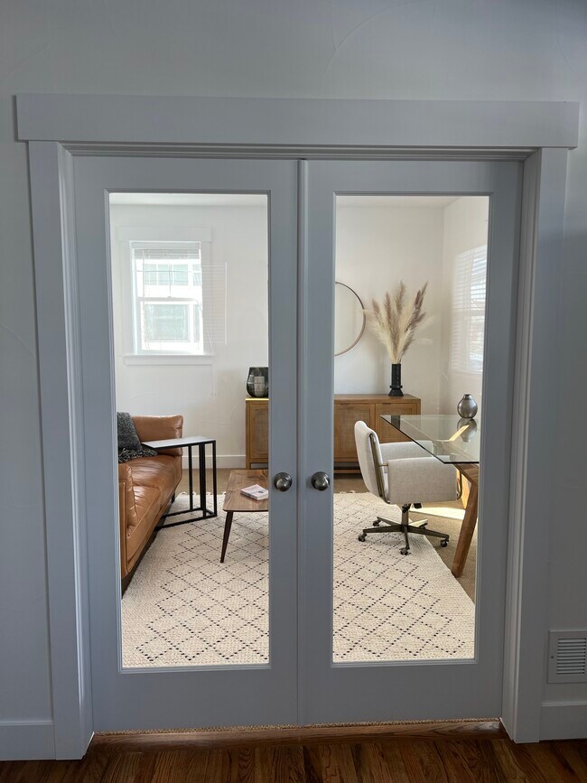 Front office with French doors - 2822 Cascade Creek Dr