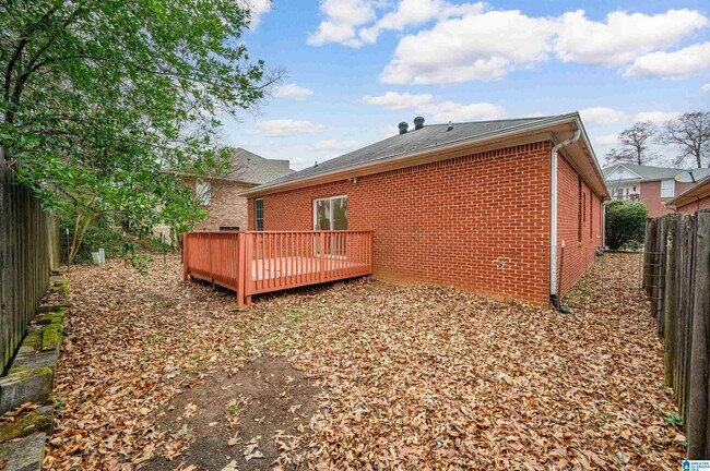 Building Photo - 1525 Jacobs Cir