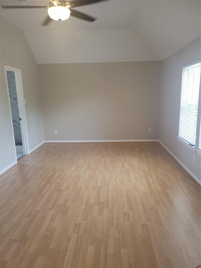 Building Photo - 13726 Rocky Bluff Dr