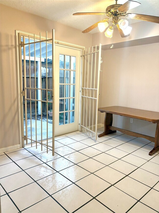 Building Photo - 14213 Lost Meadow Ln