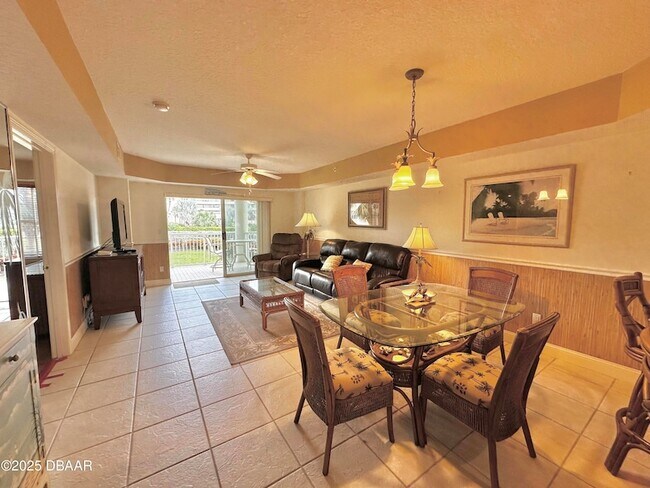 Building Photo - 4670 Links Village Dr