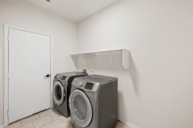 Building Photo - 11804 Eragon Dr