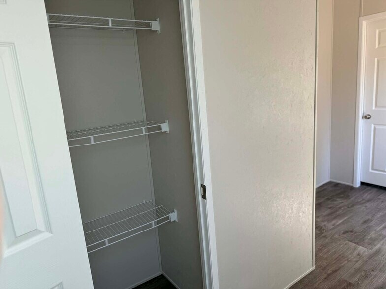 Building Photo - 119 Ponderosa Wy