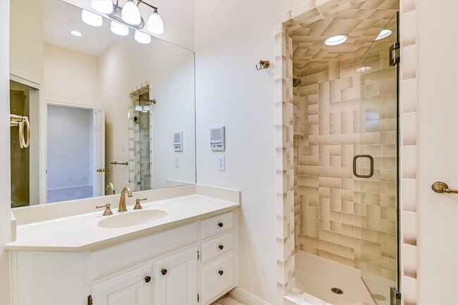 Building Photo - 4708 Lookout Mountain Cove