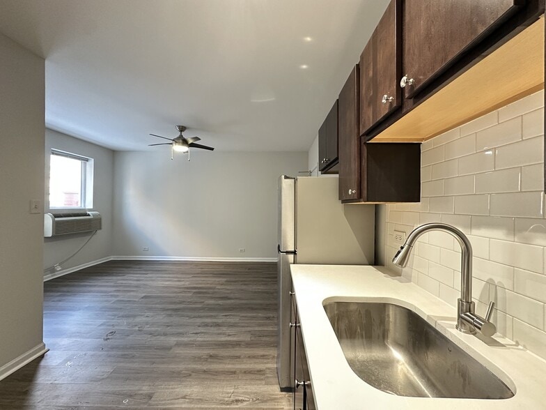 Building Photo - 1621 N Humboldt Blvd