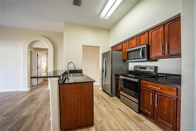 Building Photo - 3998 Rollingsford Cir