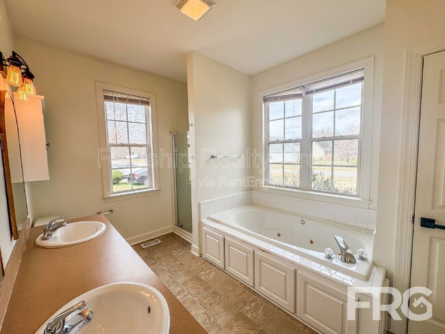 Building Photo - 115 Remount Rd