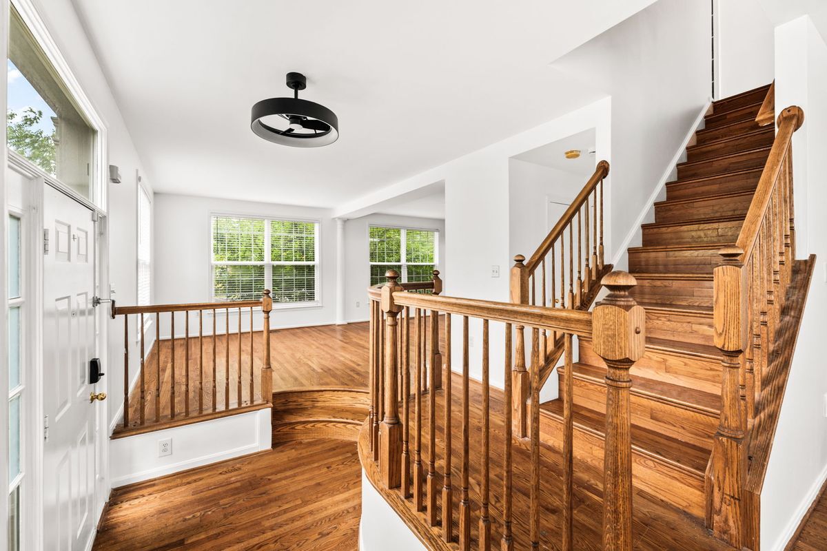Building Photo - 6139 Donival Sq