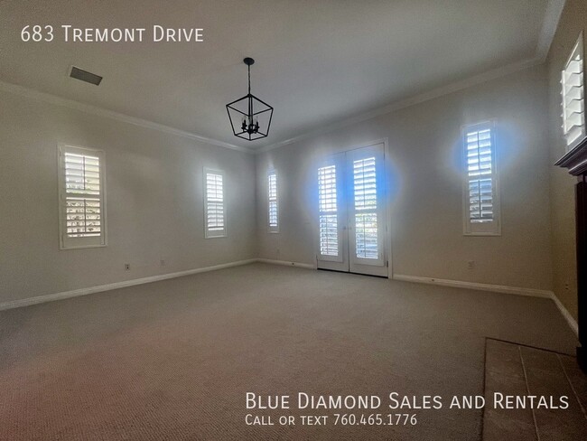 Building Photo - 683 S Tremont St