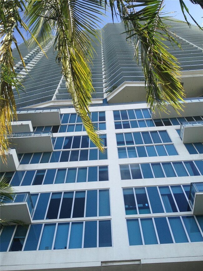 Building Photo - 185 SW 7th St