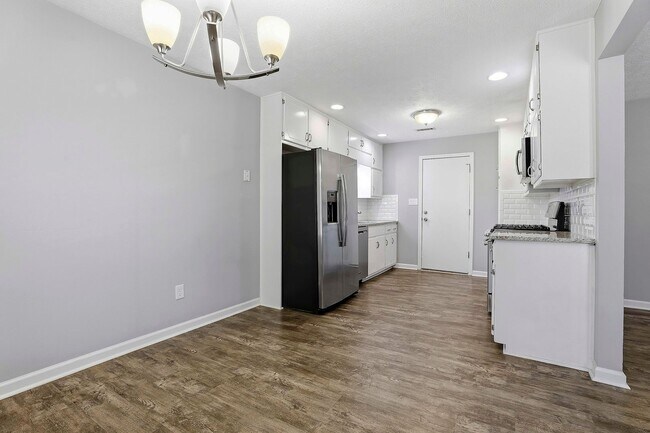 Building Photo - 3/2 PTC Ranch. Updated house on Corner Lot in Starr's Mill District.