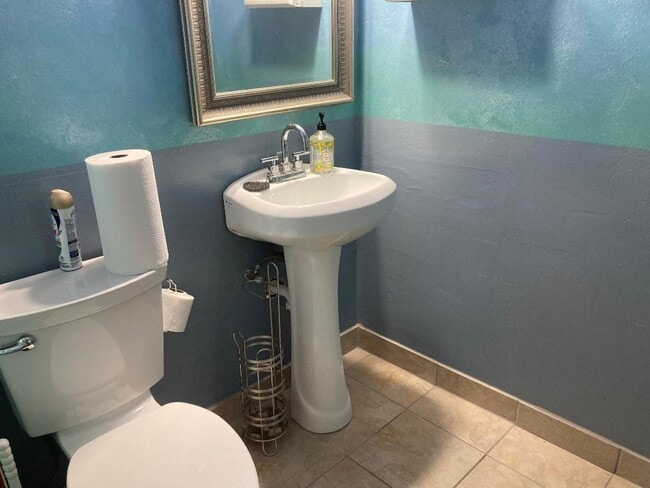 Building Photo - 11001 Fondren Rd