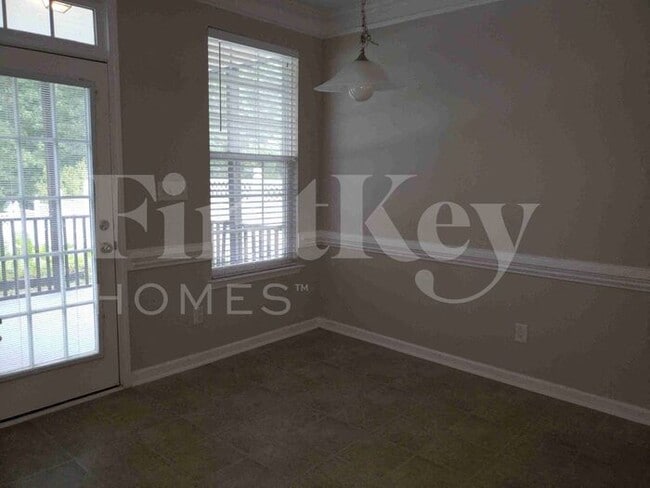 Building Photo - 1415 Paulonia Way