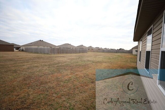 Building Photo - Beautiful 4 bedroom/2 bath home - Nettleton!! $900 move in special