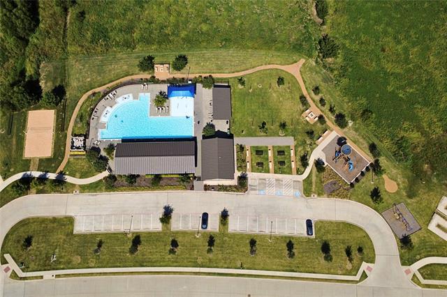 Building Photo - 1305 Vernon Dr