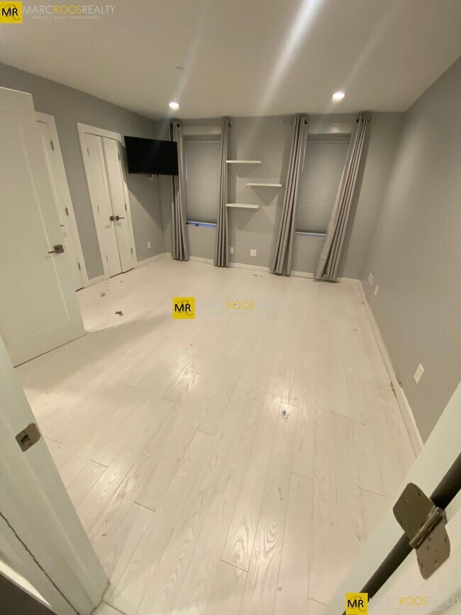 Building Photo - 469 Massachusetts Ave