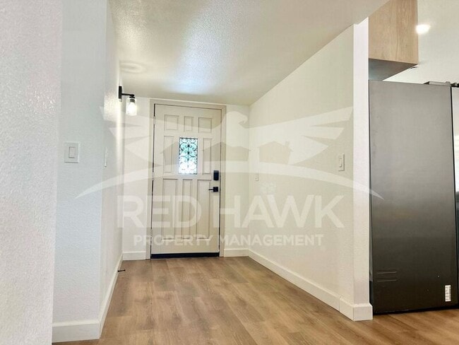 Building Photo - 2466 E Huber St