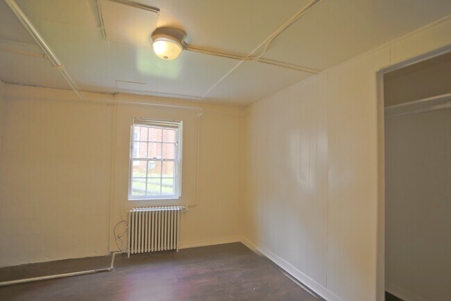 Building Photo - 8br Single Family Home on 14th St NW  (MIN...