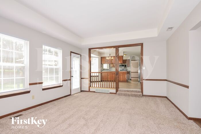 Building Photo - 1722 Treetop Dr