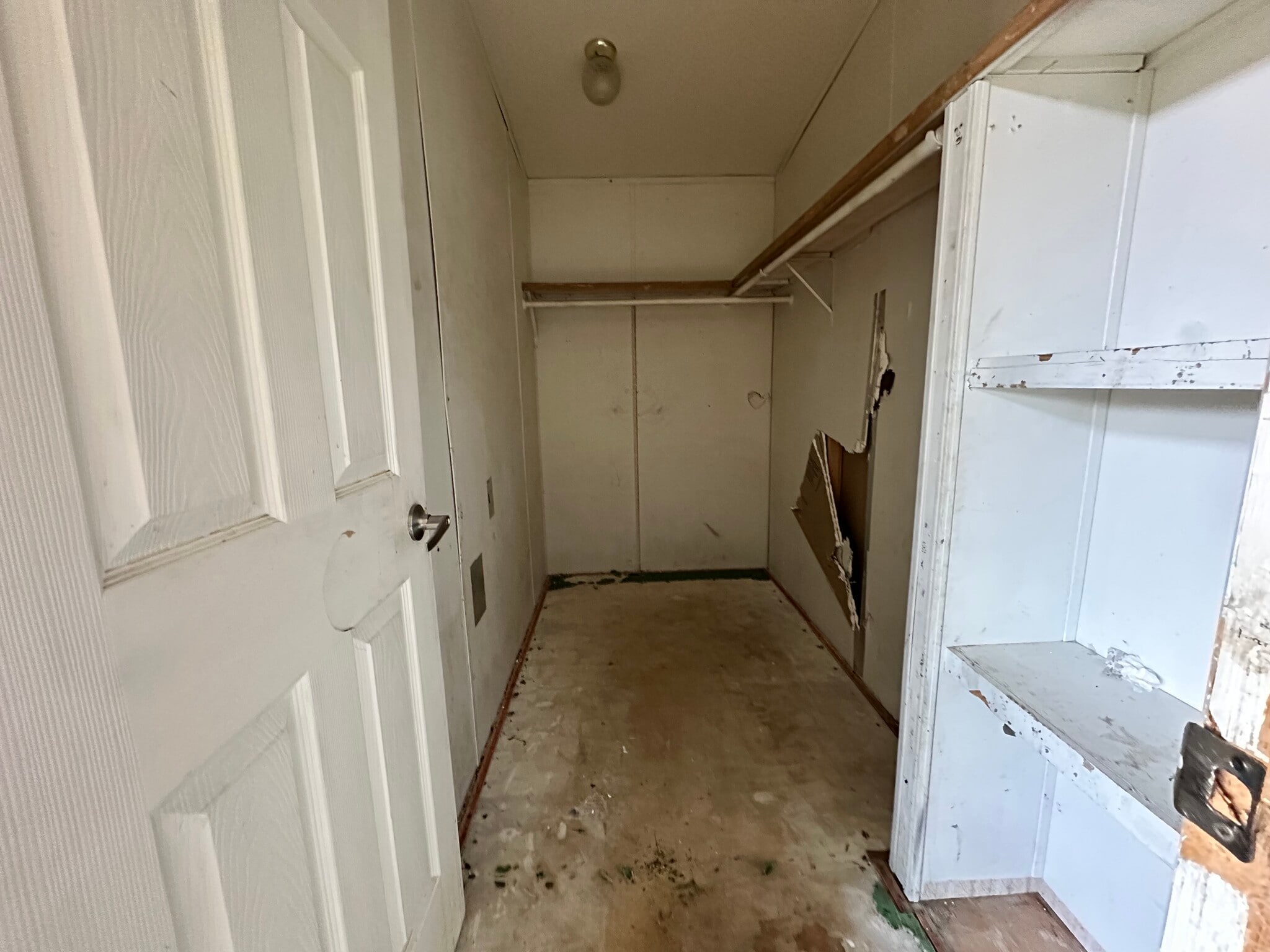 Building Photo - 3 Hartland St N