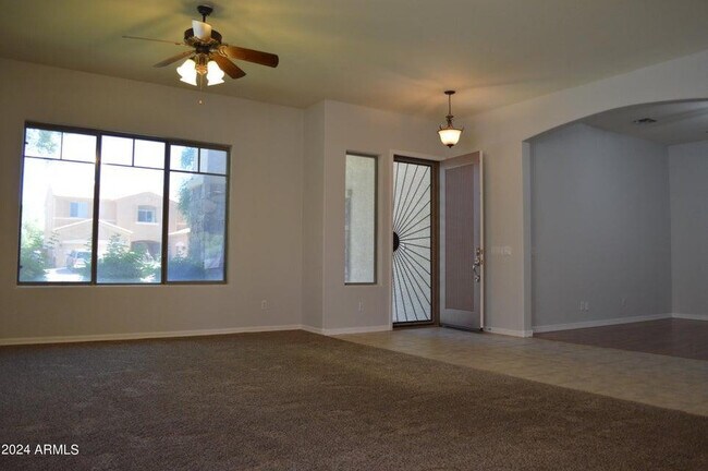 Building Photo - 4132 E Carriage Ct