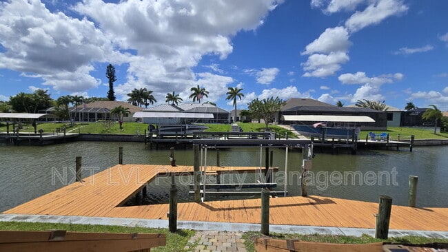 Building Photo - 4022 SW 12th Pl