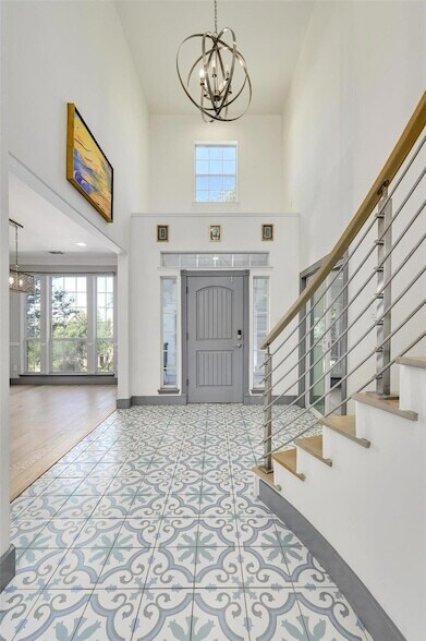 Building Photo - 10011 Brightling Ln