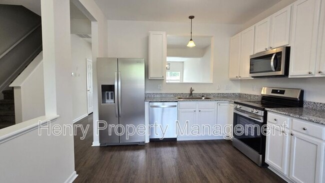 Building Photo - 134 Forthview Way