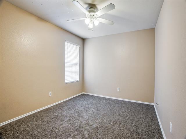 Building Photo - 1128 Maplewood Ln