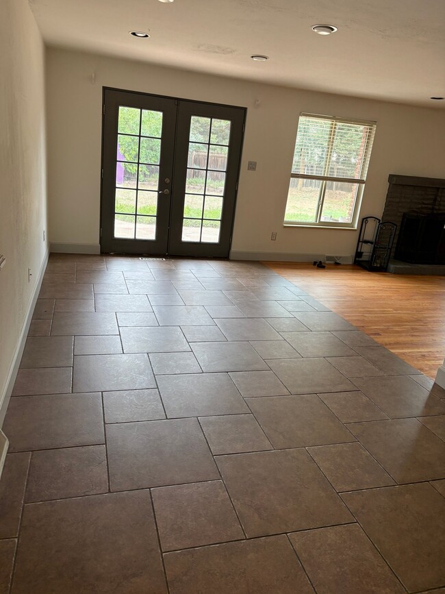Building Photo - 3071 S Hobart Way