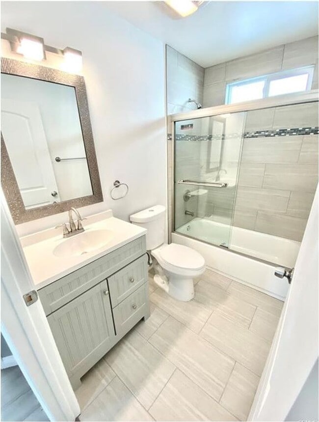 Building Photo - BROADWAY(10617)