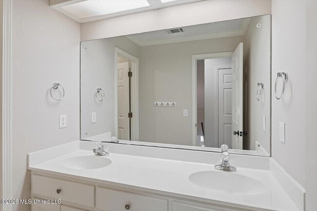 Building Photo - 223 Clark Farms Rd